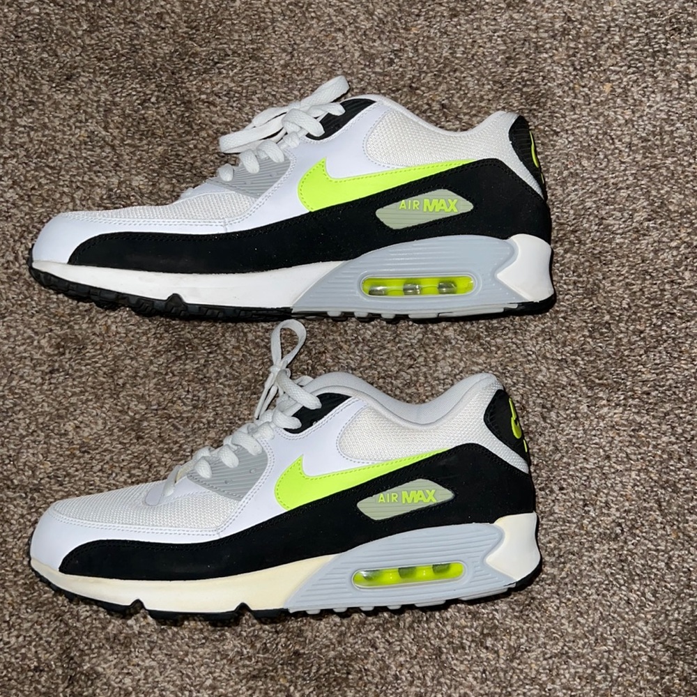 Nike Air Max 90 Essential Volt